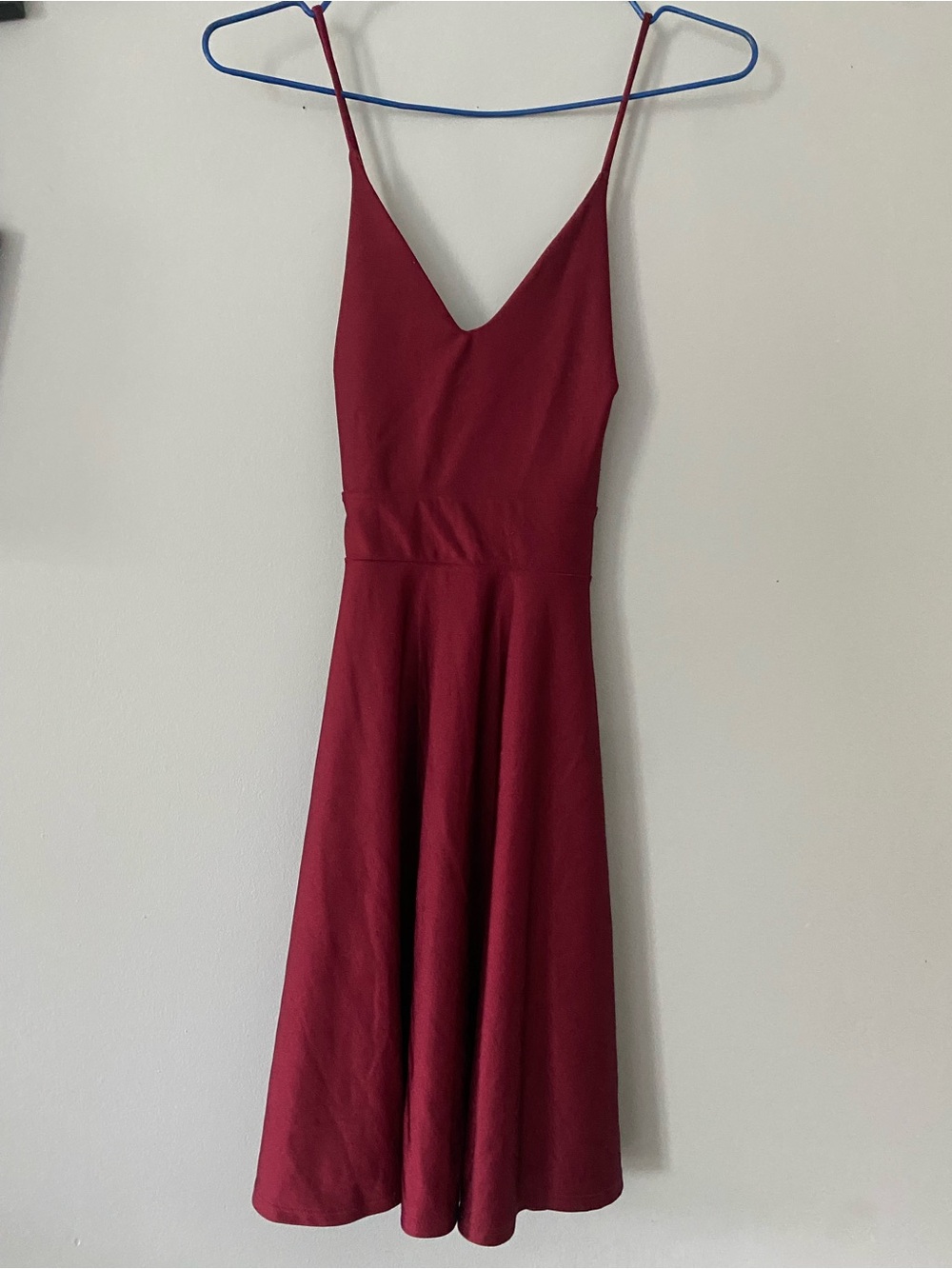 Women’s Burgundy V-Neck Spaghetti Strap Dress